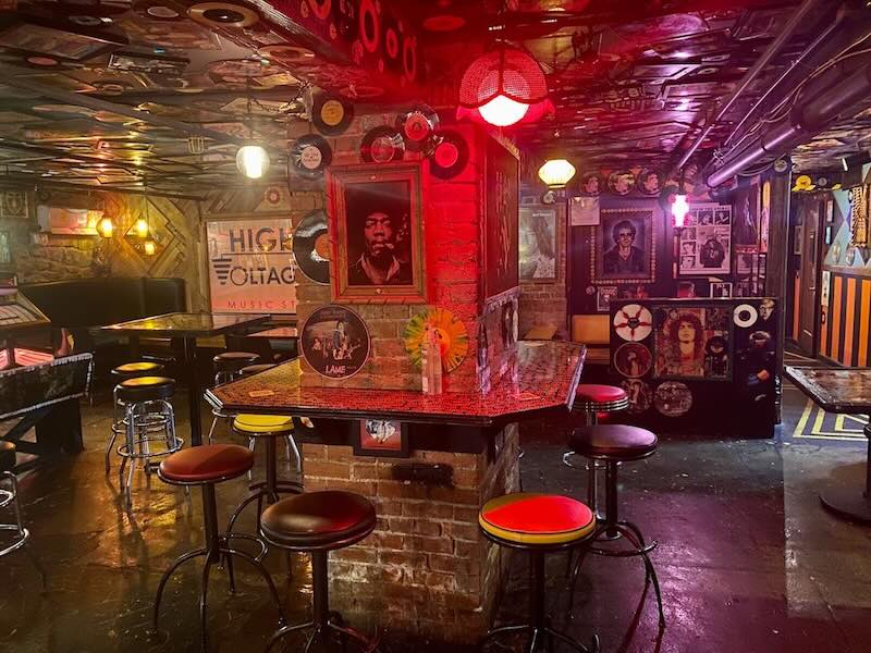 Screwdriver bar interior.
